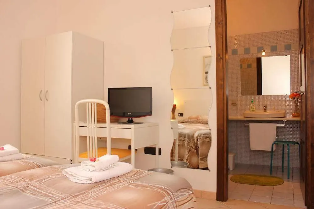 Pensión La Tortorella Room & Apartment Tortolì