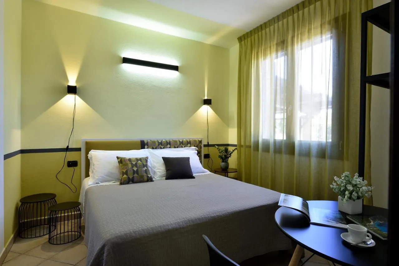 La Tortorella Room & Apartment Tortolì 3*,  Italia