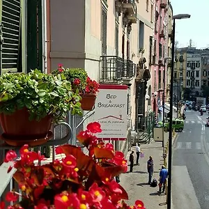 a-casa-di-mamma-naples.hotels-amalfi.com/
