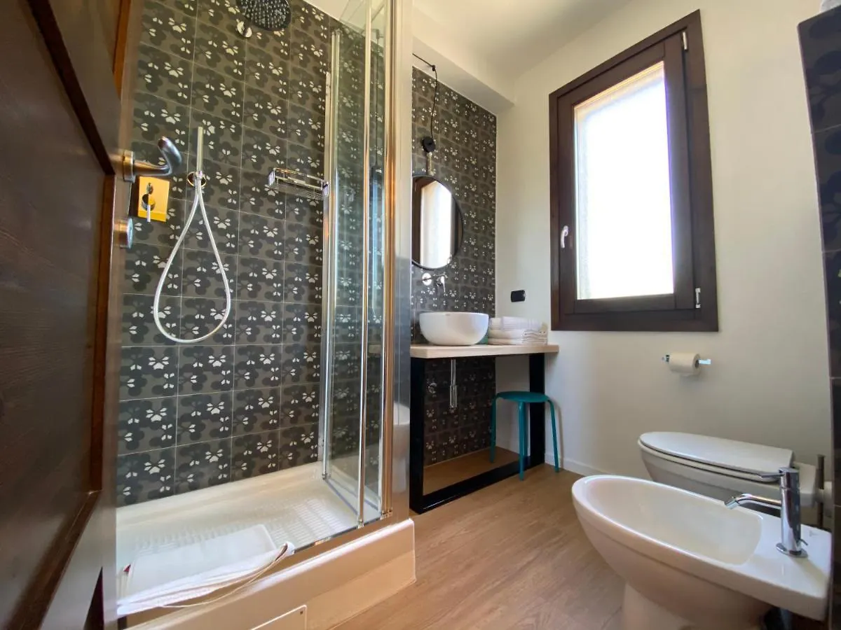 La Tortorella Room & Apartment Tortolì Pensjonat